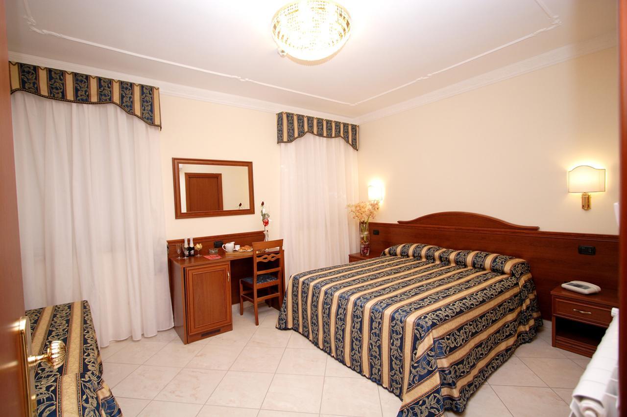 Guest House Galaxy Rome Buitenkant foto
